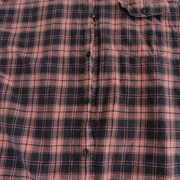 Patagonia Peach And Black 100% Organic Cotton Gorpcore Outdoor Button Down Shirt - Picture 6 of 11
